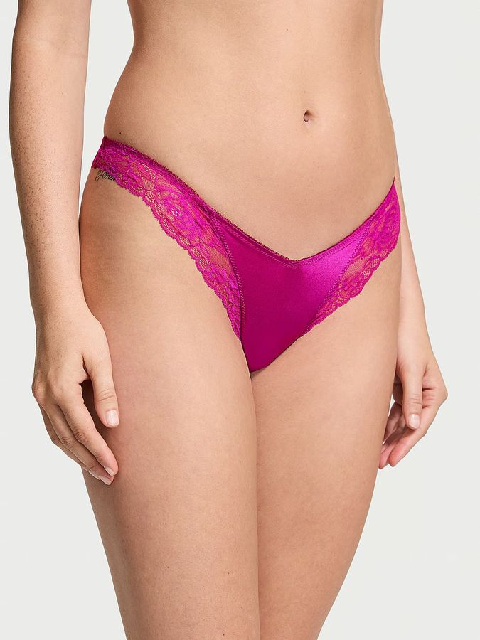 Трусики тонг Rose Lace-Trim Very Sexy Victoria's Secret