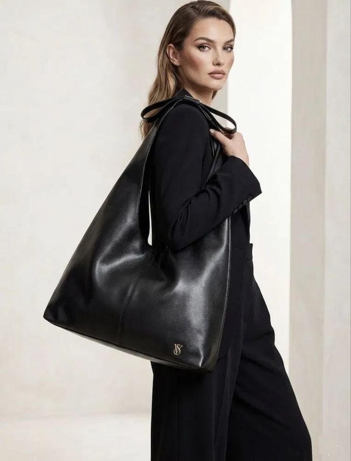 Сумка из искуственной кожи Bow tote bag Victoria's Secret