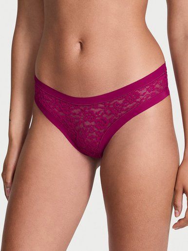 Трусики тонг Lace Victoria's Secret