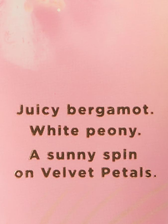 Лосьон для тела Velvet Petals SOL 236ml Victoria's Secret